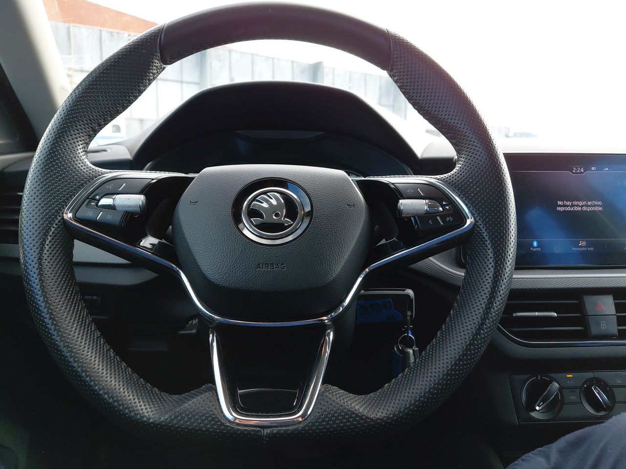 Škoda Kamiq — foto 15 de 23