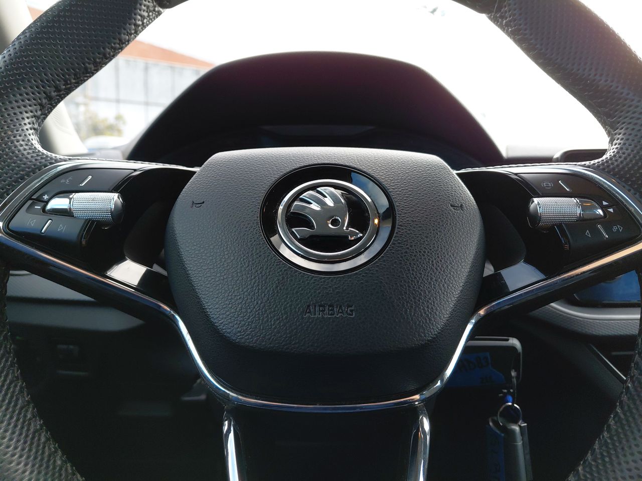 Škoda Kamiq — foto 16 de 23