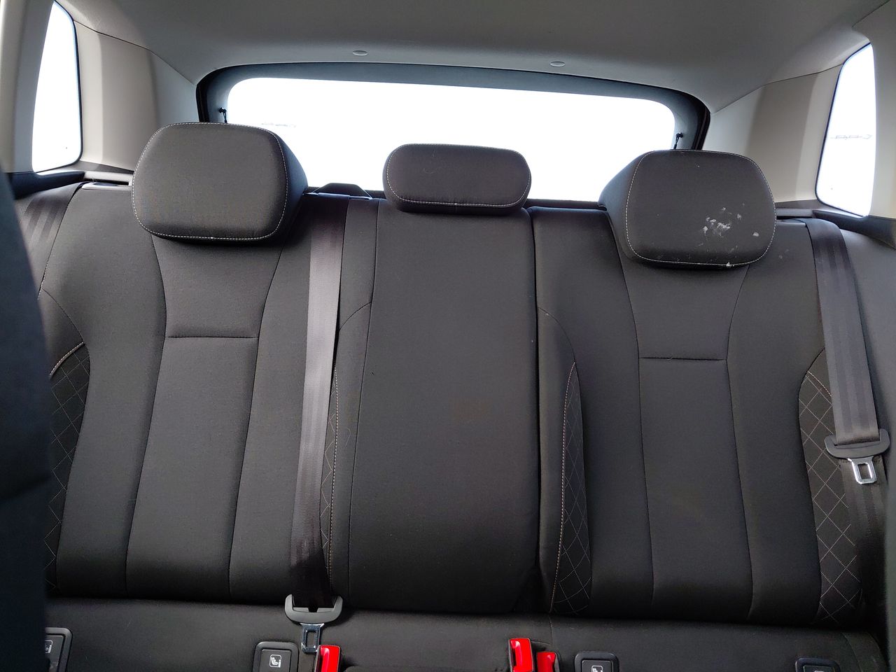 Škoda Kamiq — foto 5 de 23