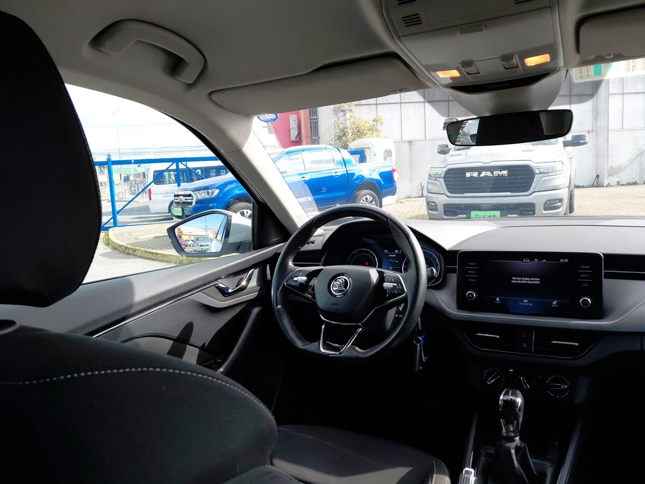 Škoda Kamiq — foto 7 de 23