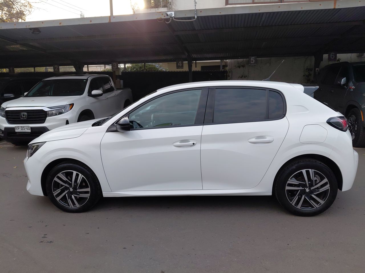 PEUGEOT - 4