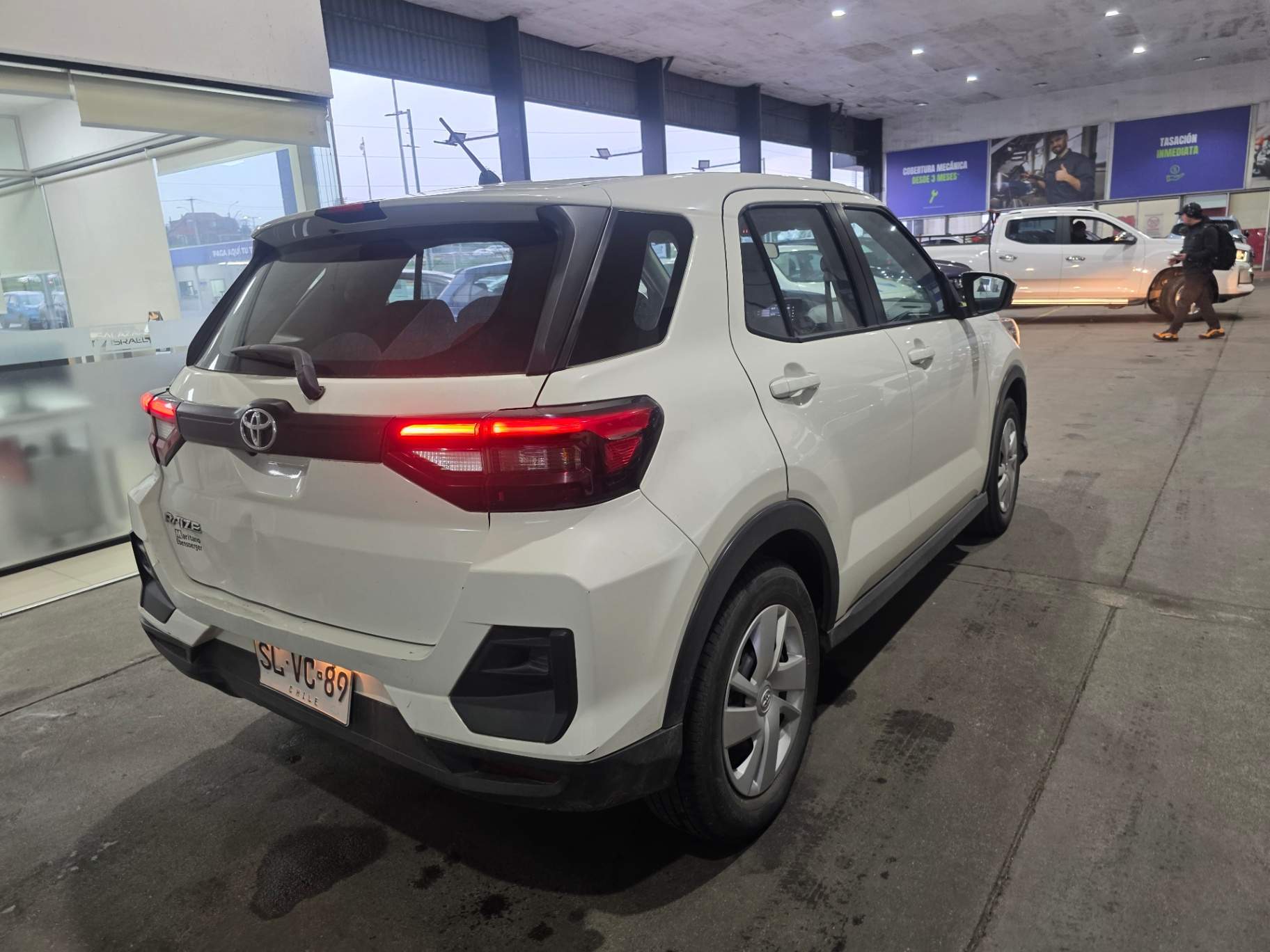 TOYOTA - 3