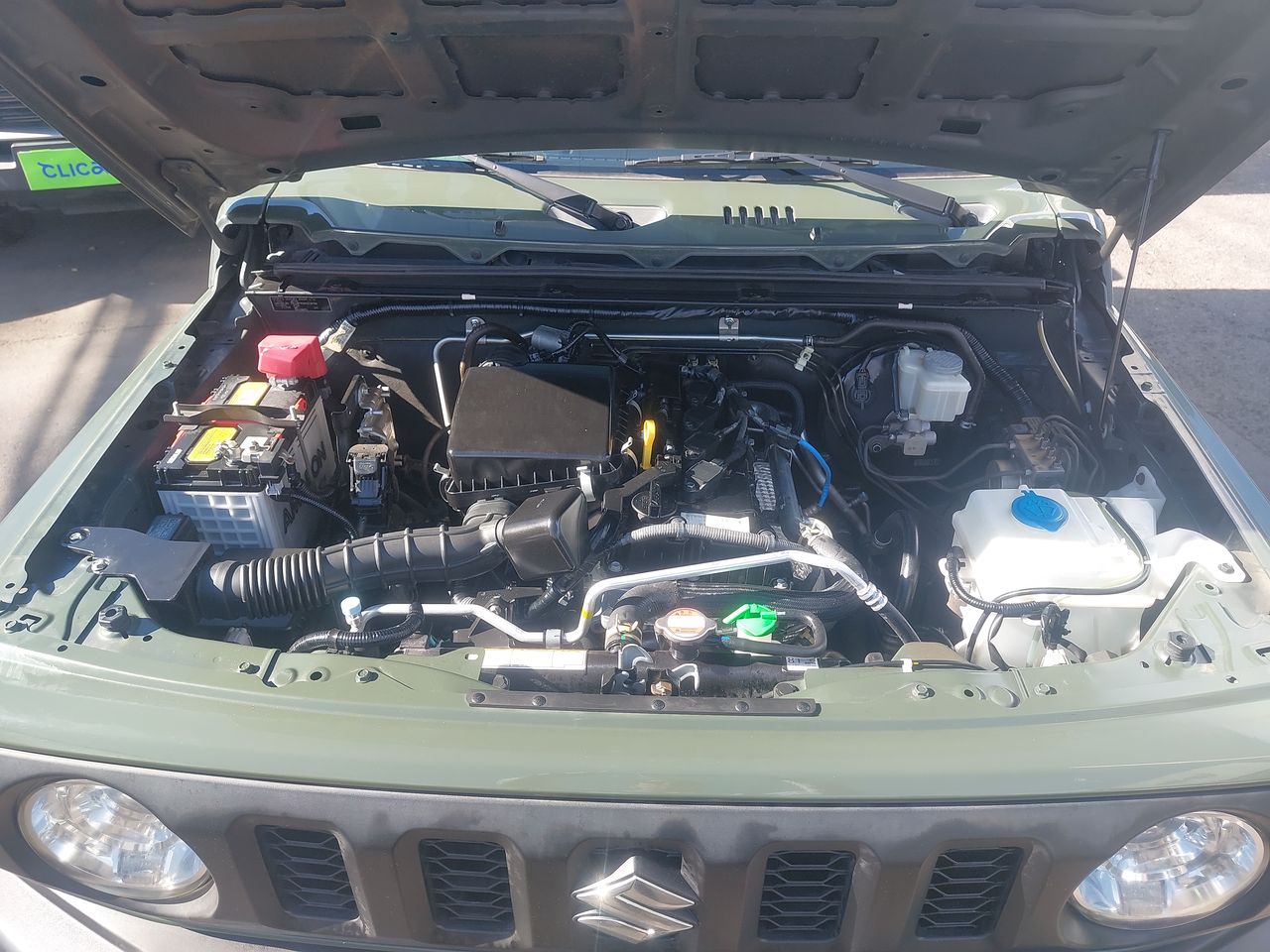 Suzuki Jimny — foto 9 de 27
