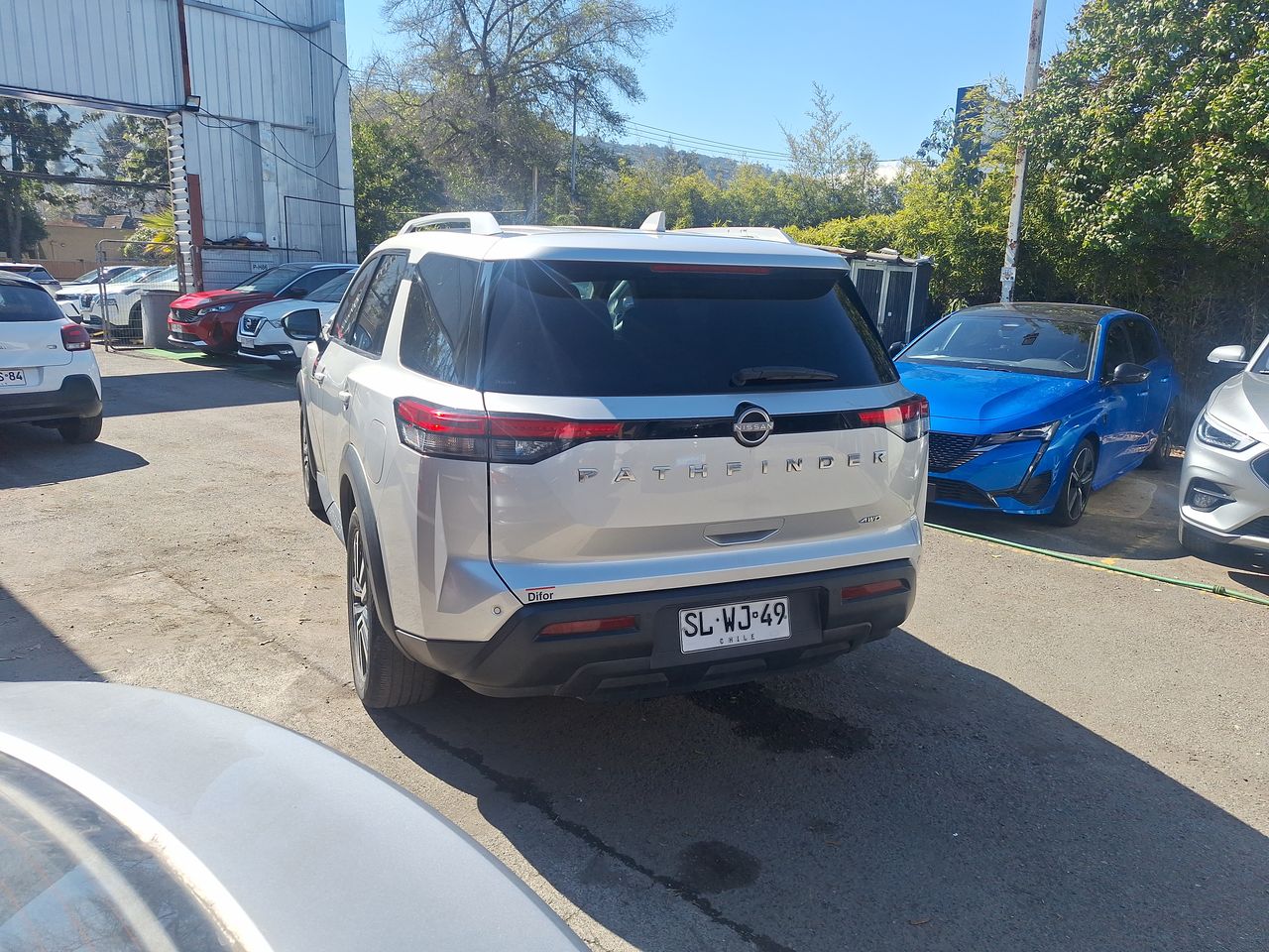 NISSAN - 5