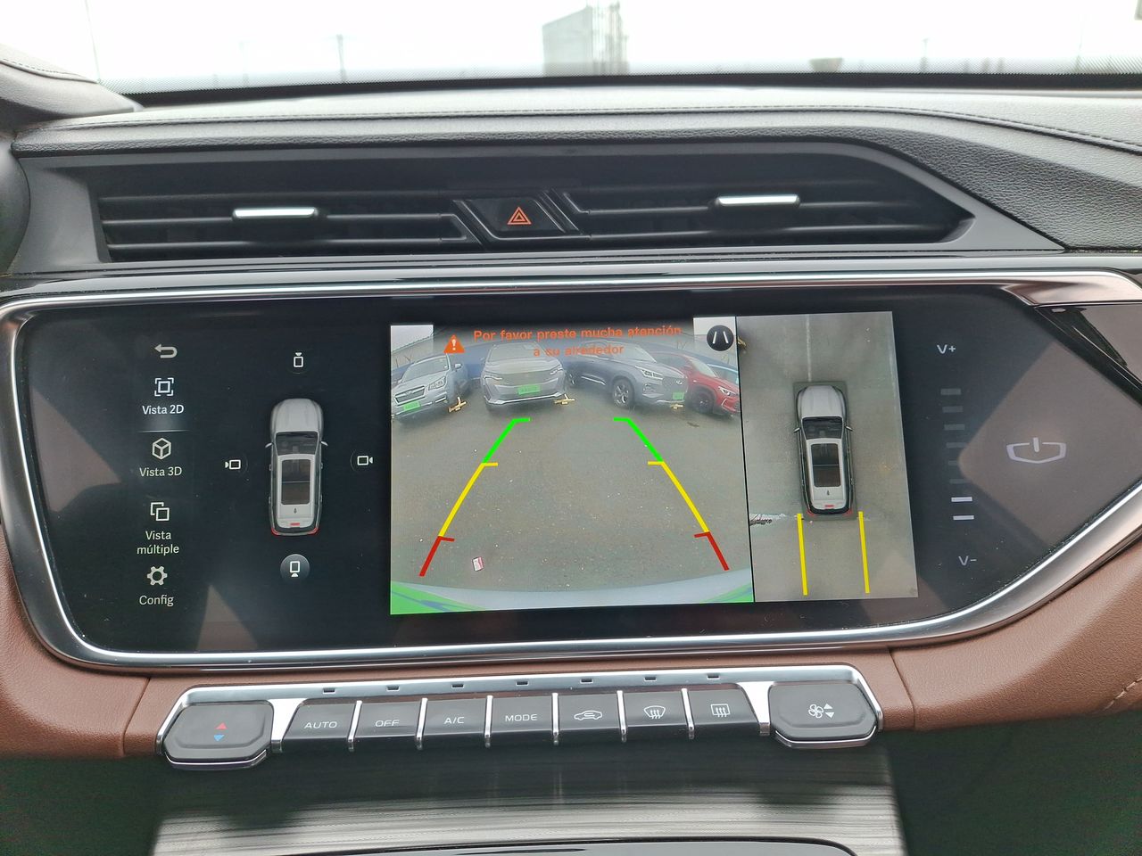 Geely Azkarra — foto 21 de 27