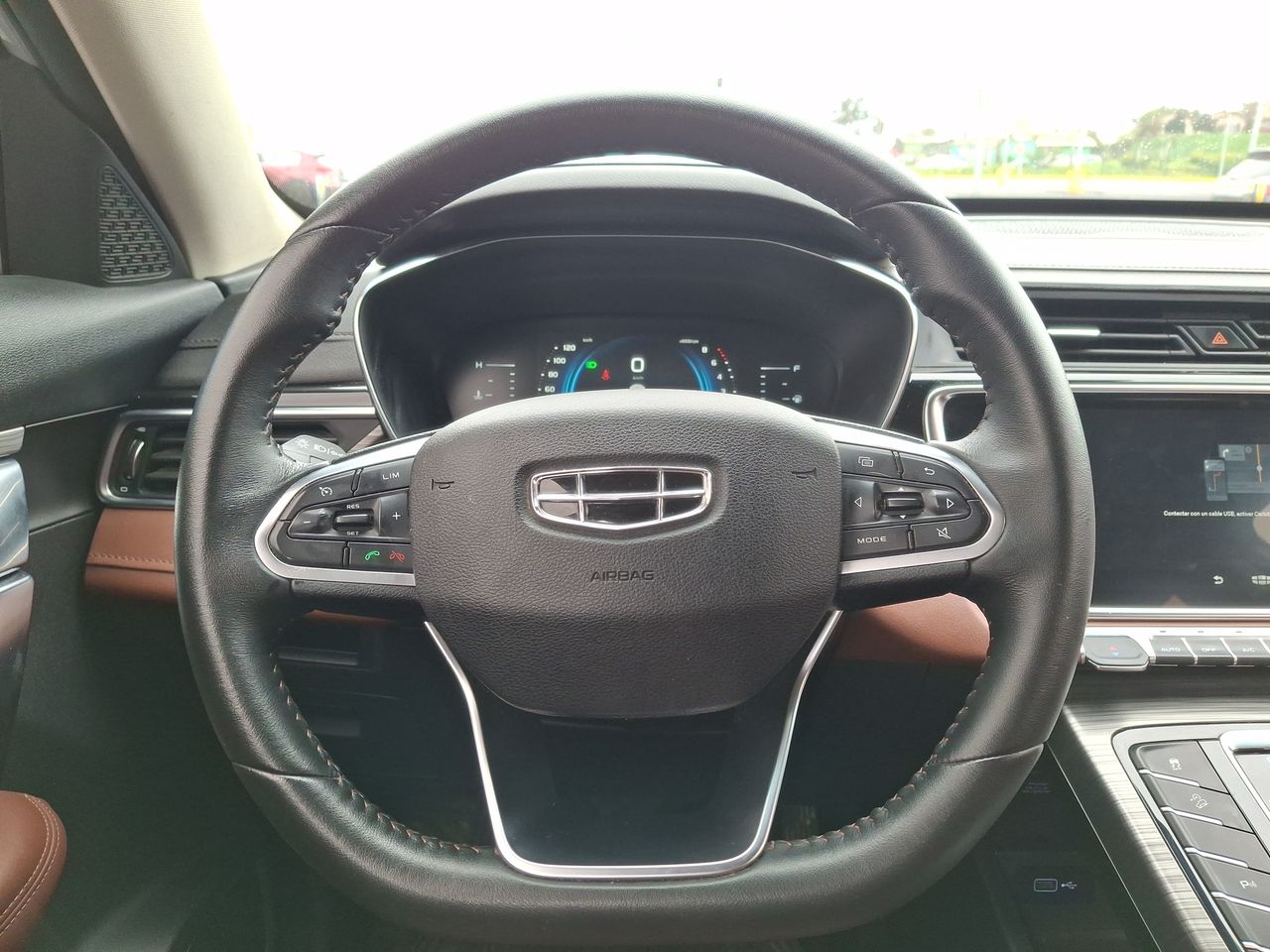 Geely Azkarra — foto 17 de 27