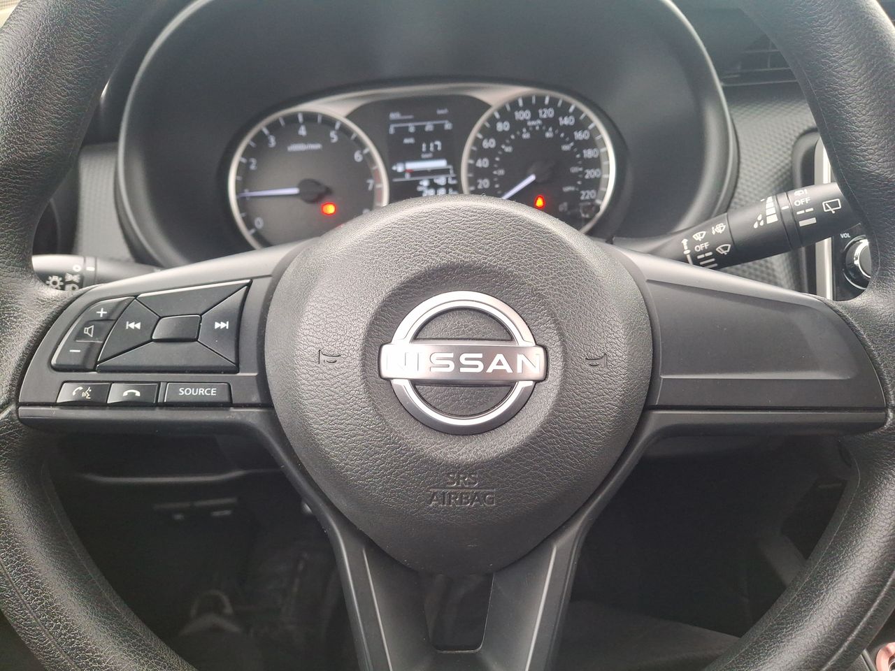 NISSAN - 23