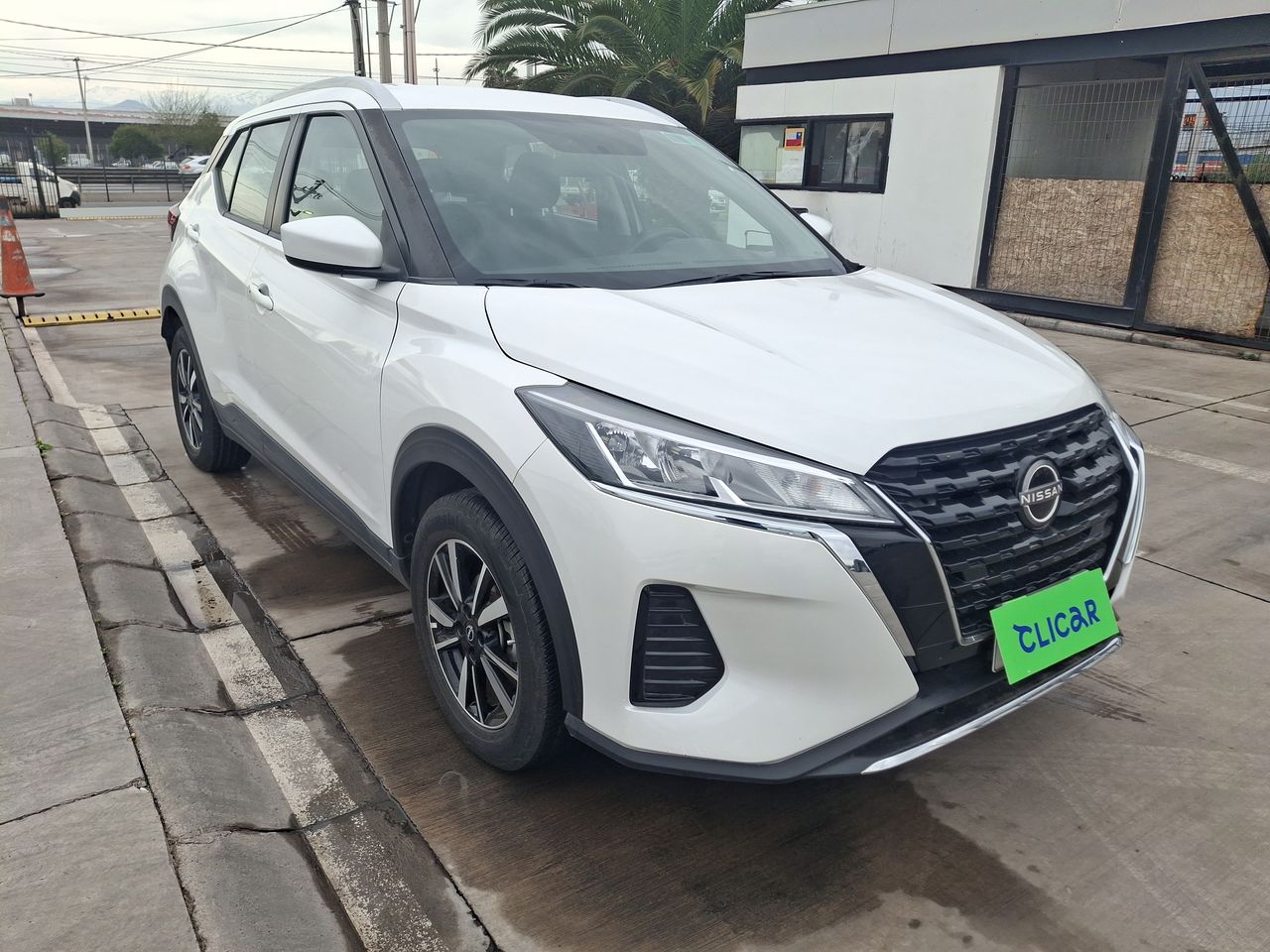 NISSAN - 1
