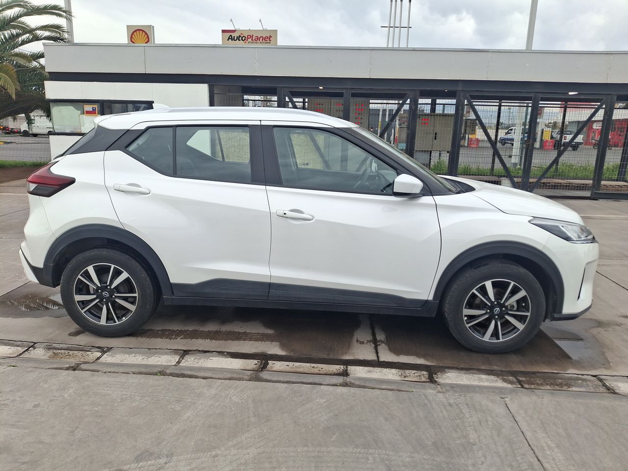 NISSAN - 8