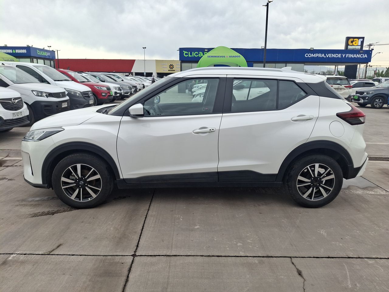 NISSAN - 4