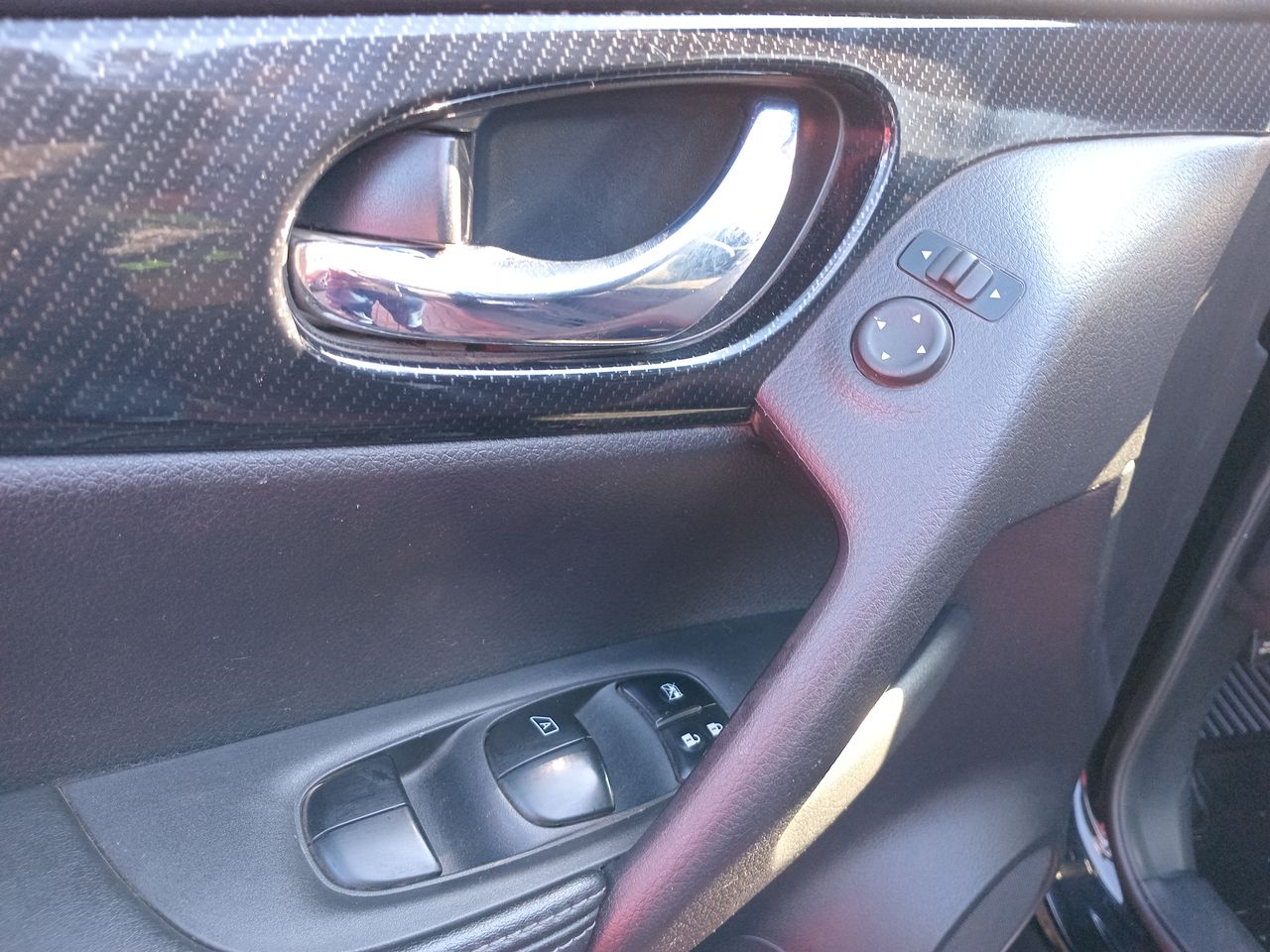 NISSAN - 14