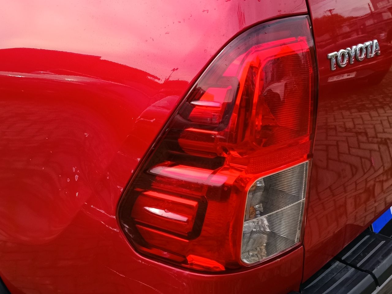 TOYOTA - 20
