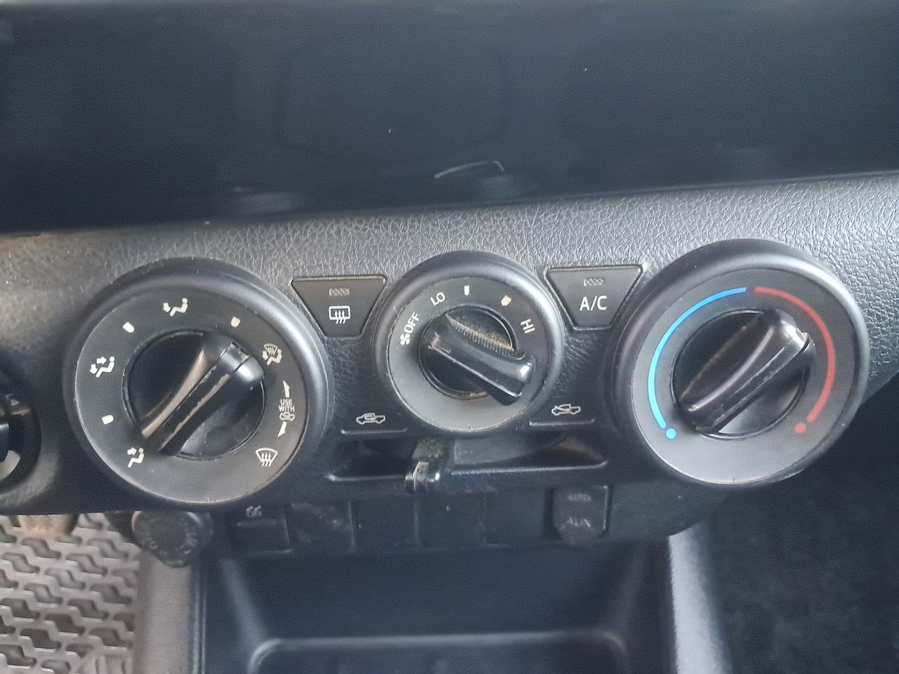 TOYOTA - 26