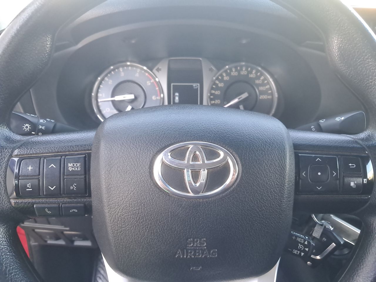 TOYOTA - 23
