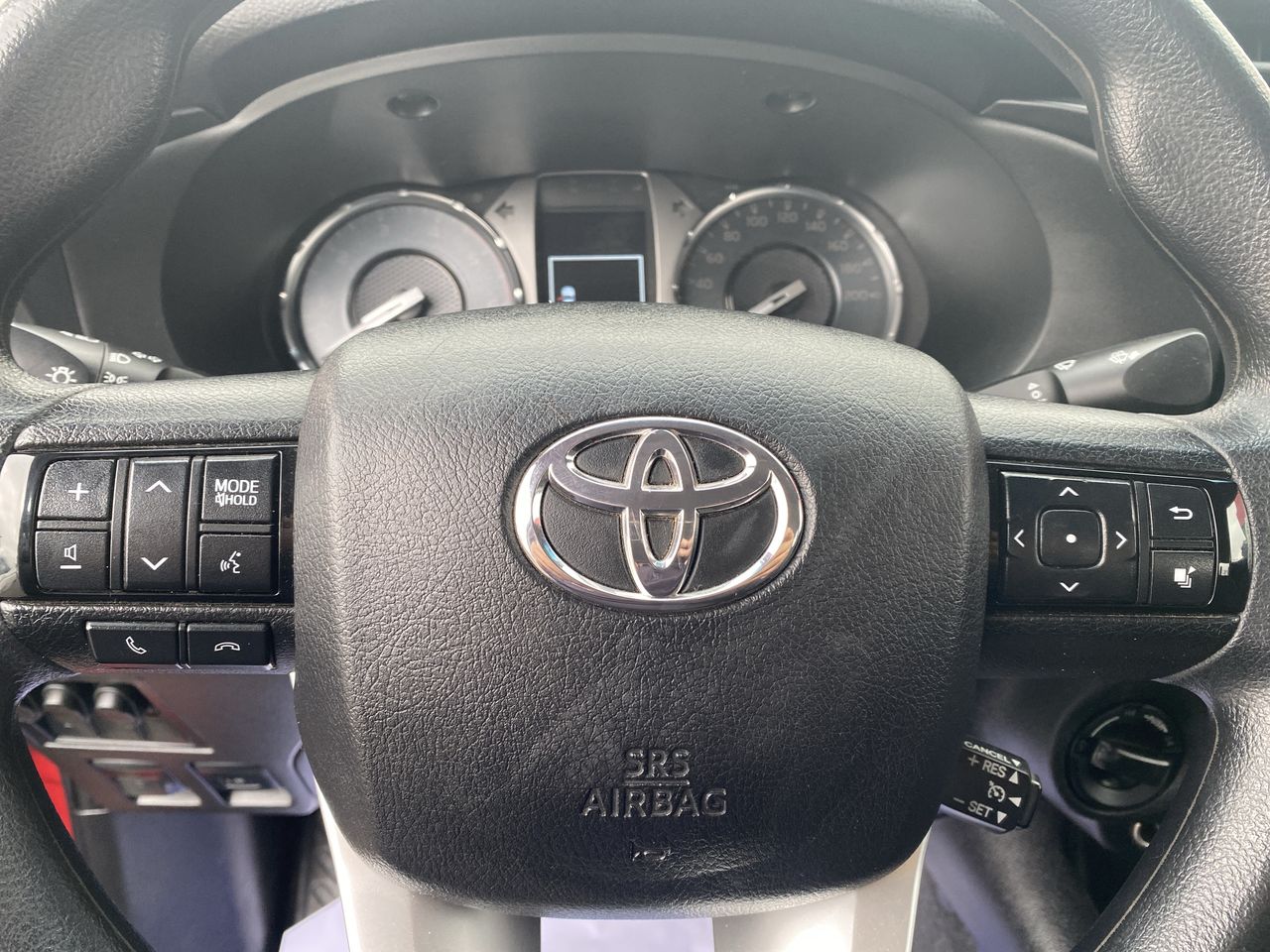 TOYOTA - 25