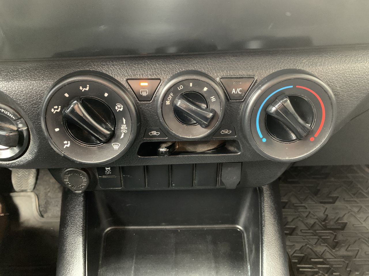 TOYOTA - 28