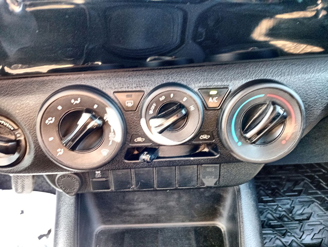 TOYOTA - 27