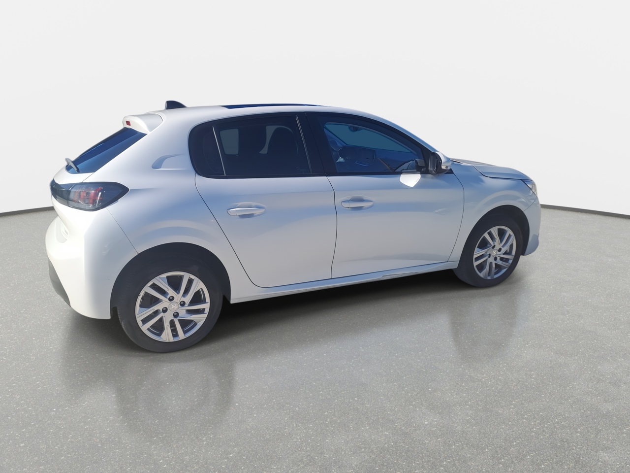 Peugeot 208 — foto 8 de 27