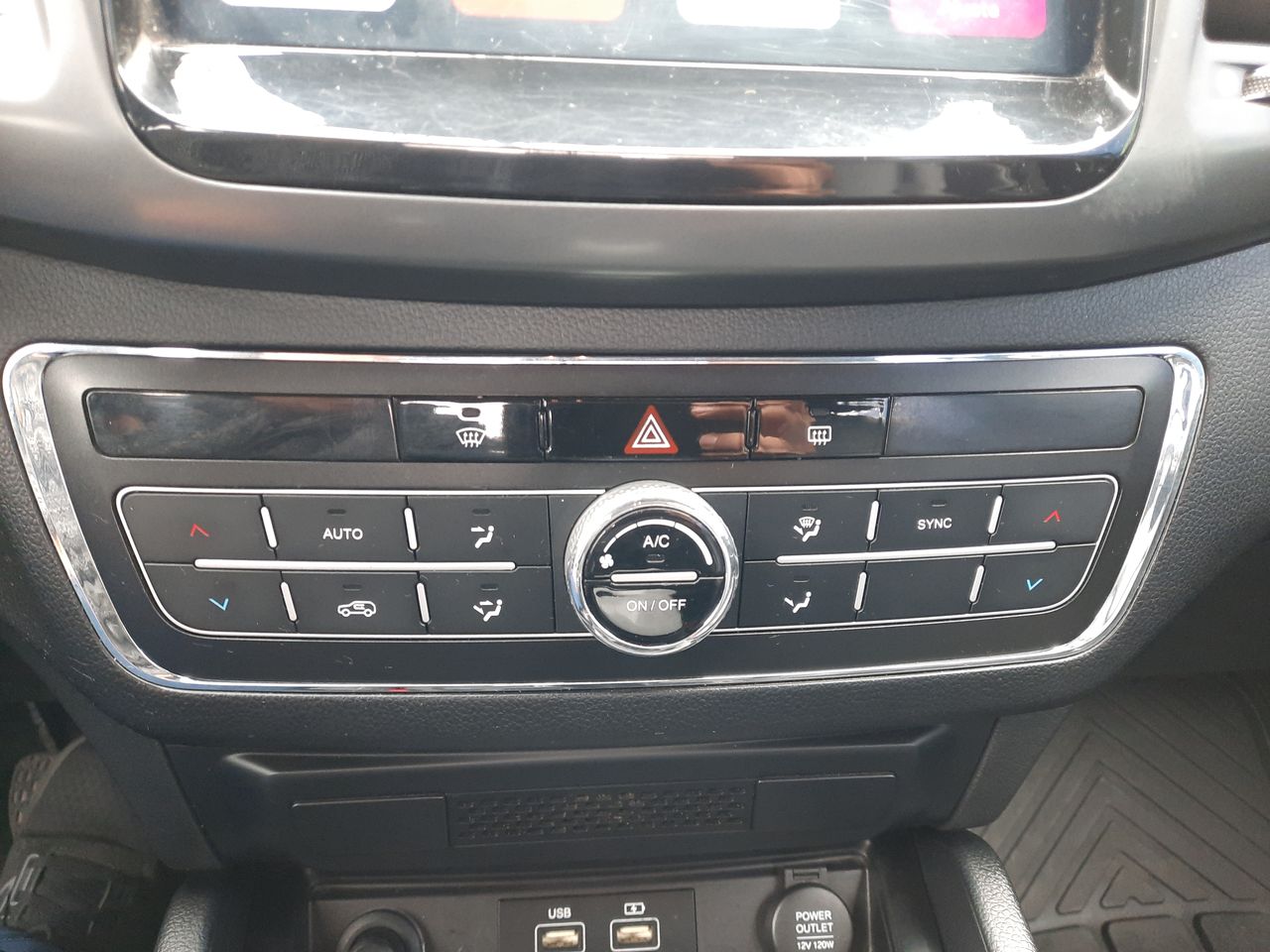 SSANGYONG - 23