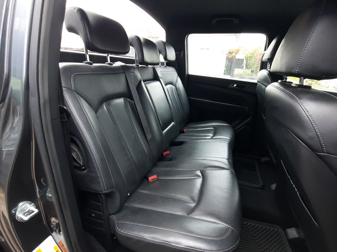 SSANGYONG - 27