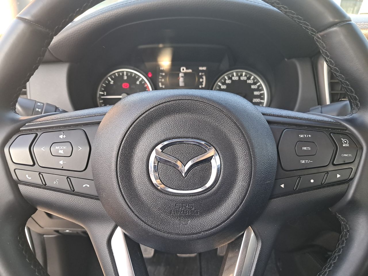 MAZDA - 17
