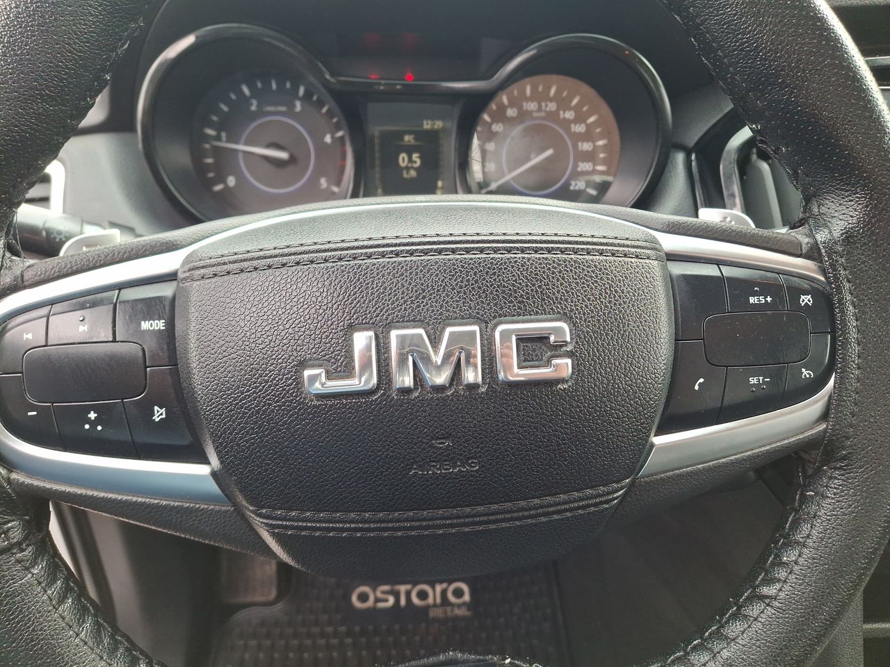 JMC - 18