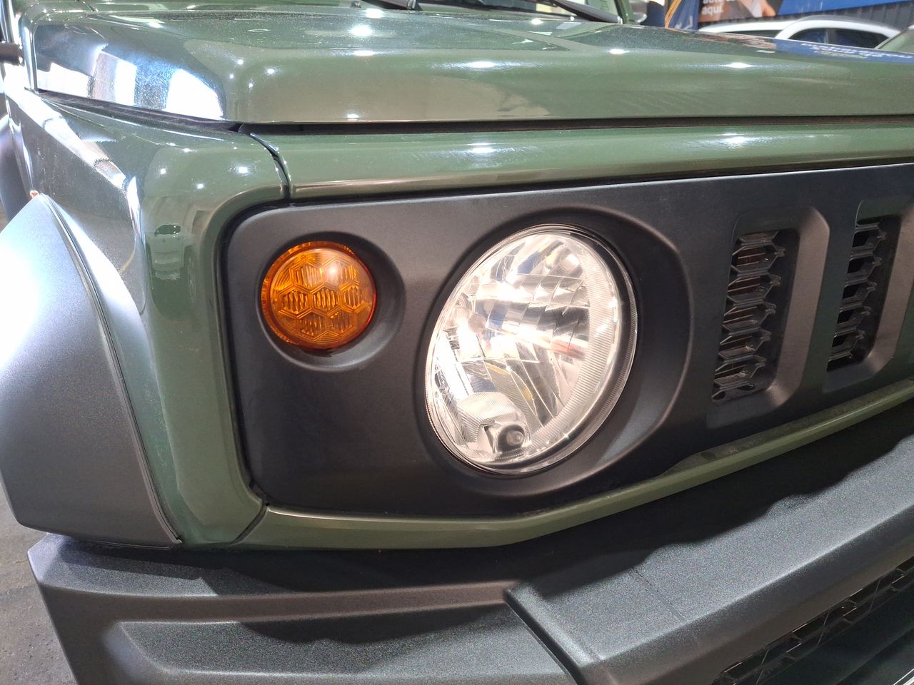 SUZUKI - 18