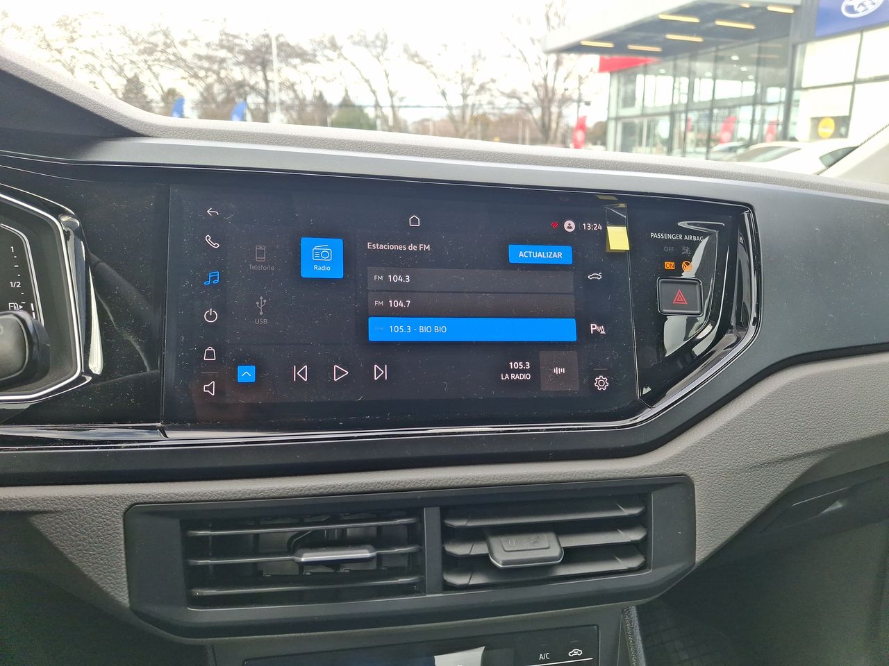 VOLKSWAGEN - 28