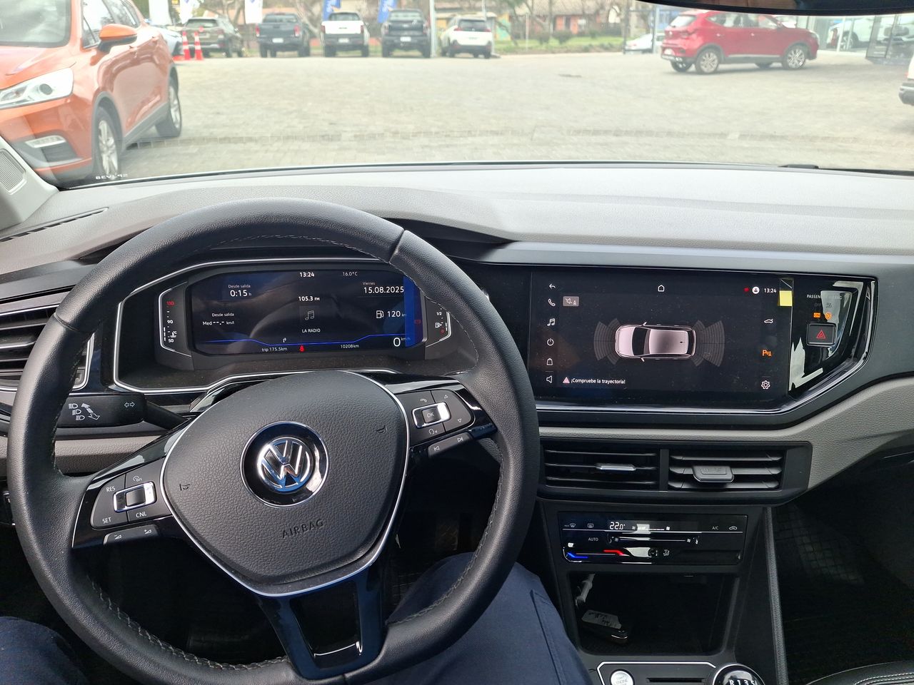 VOLKSWAGEN - 32