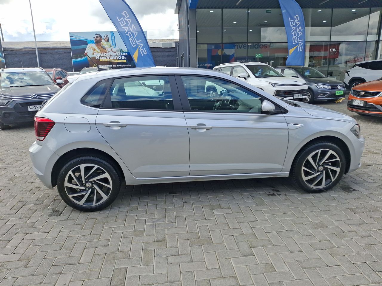 VOLKSWAGEN - 8