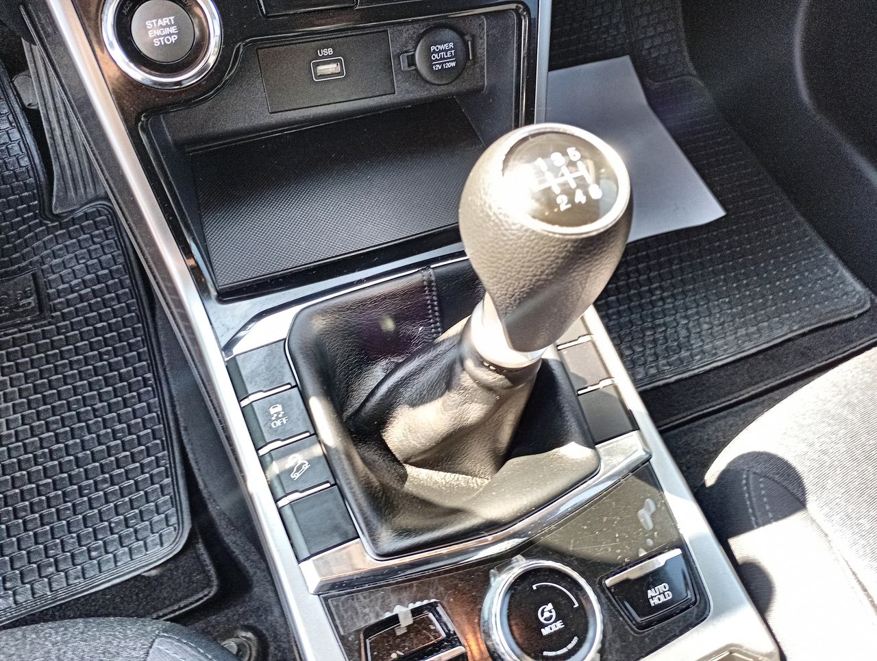 SSANGYONG - 32