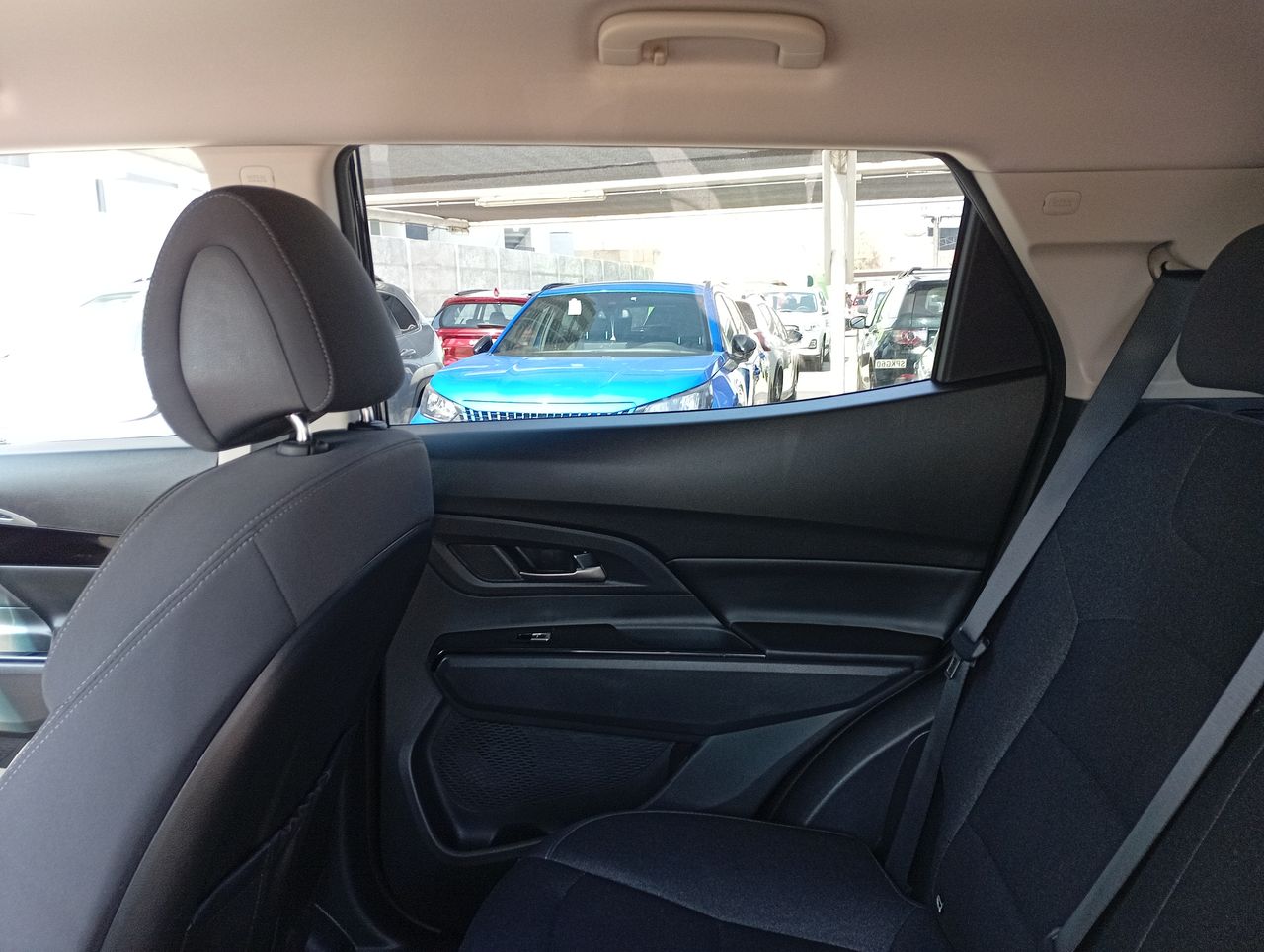 SSANGYONG - 12