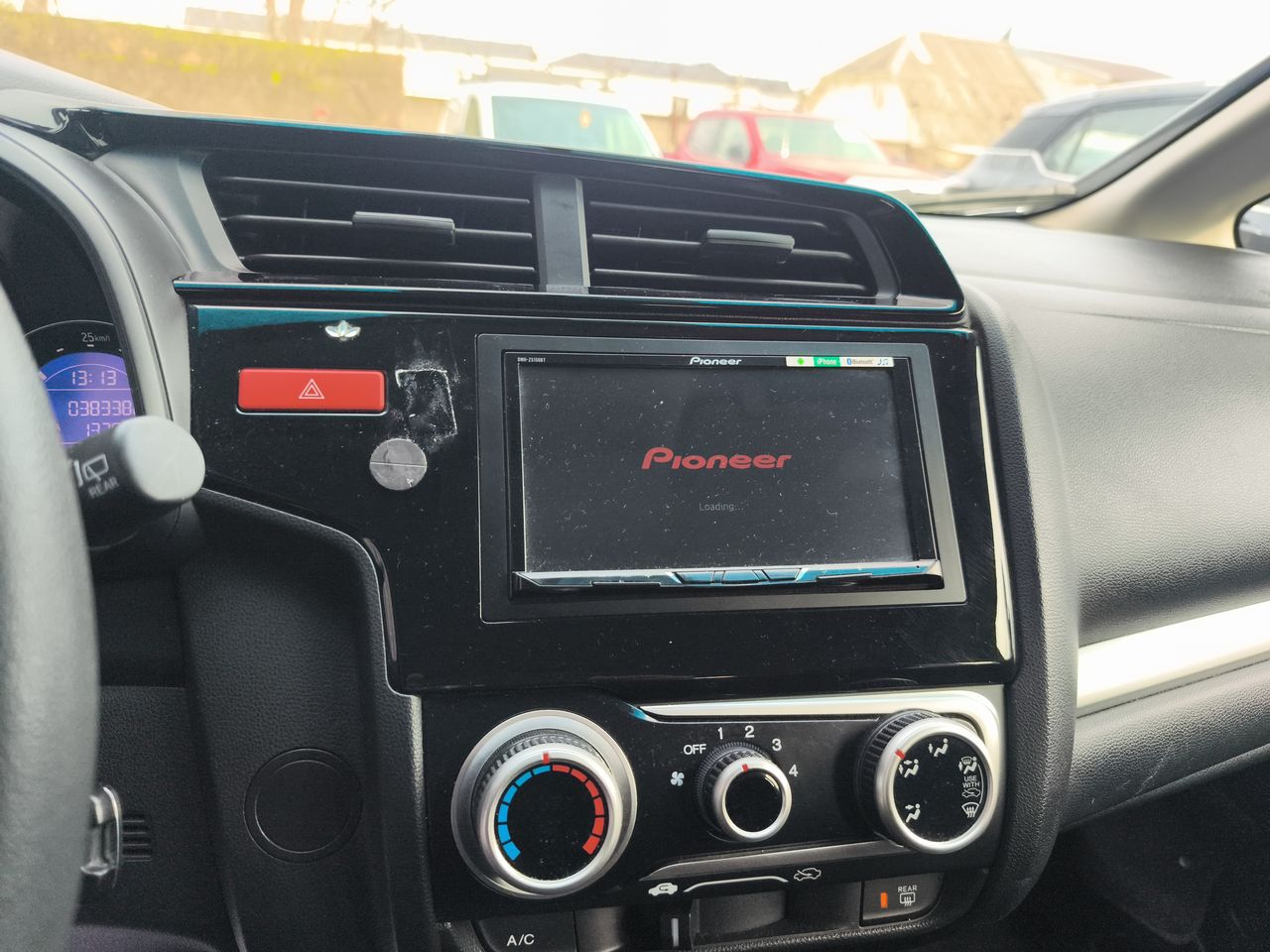 Honda WR-V — foto 19 de 25