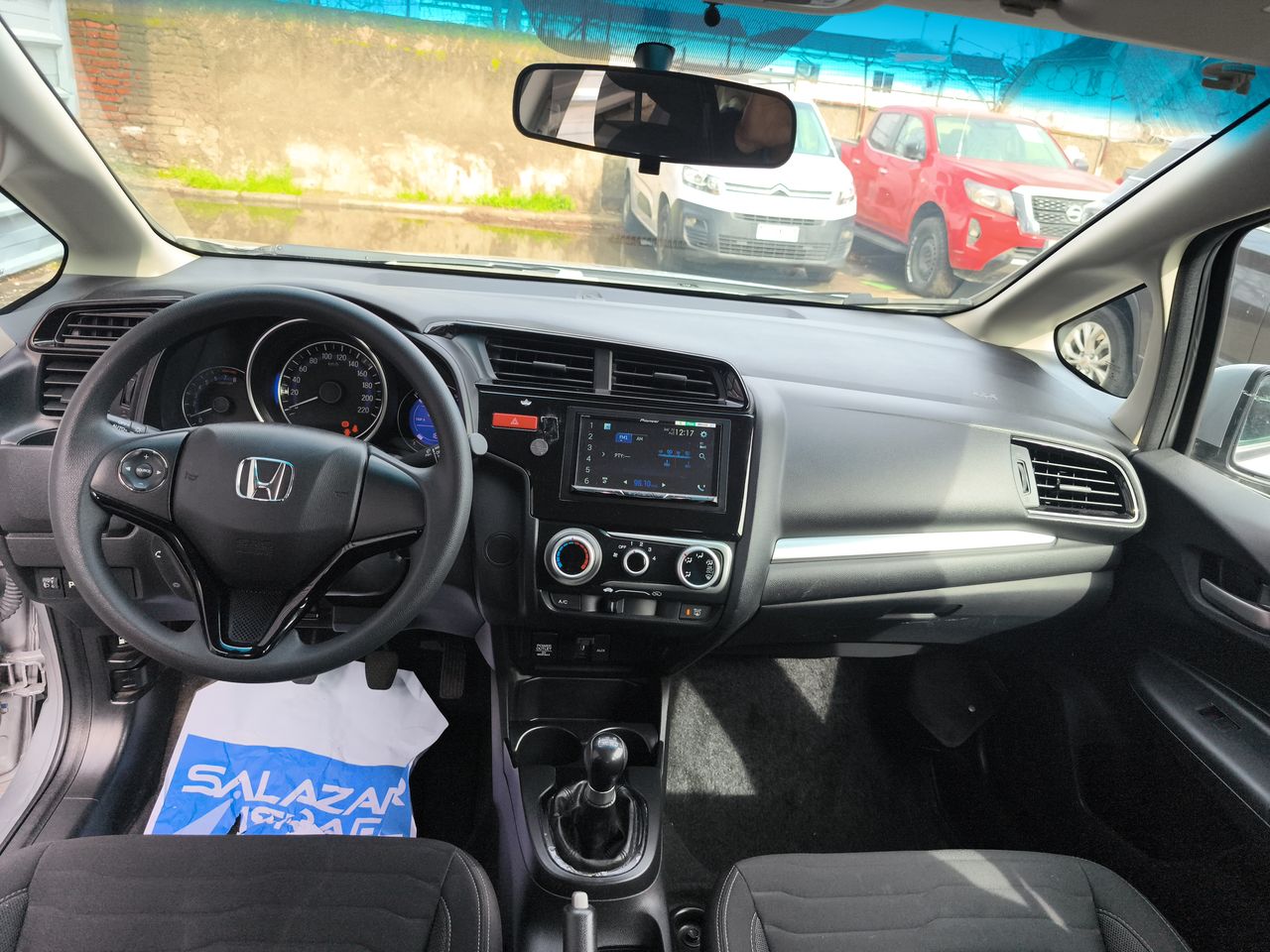 Honda WR-V — foto 23 de 25