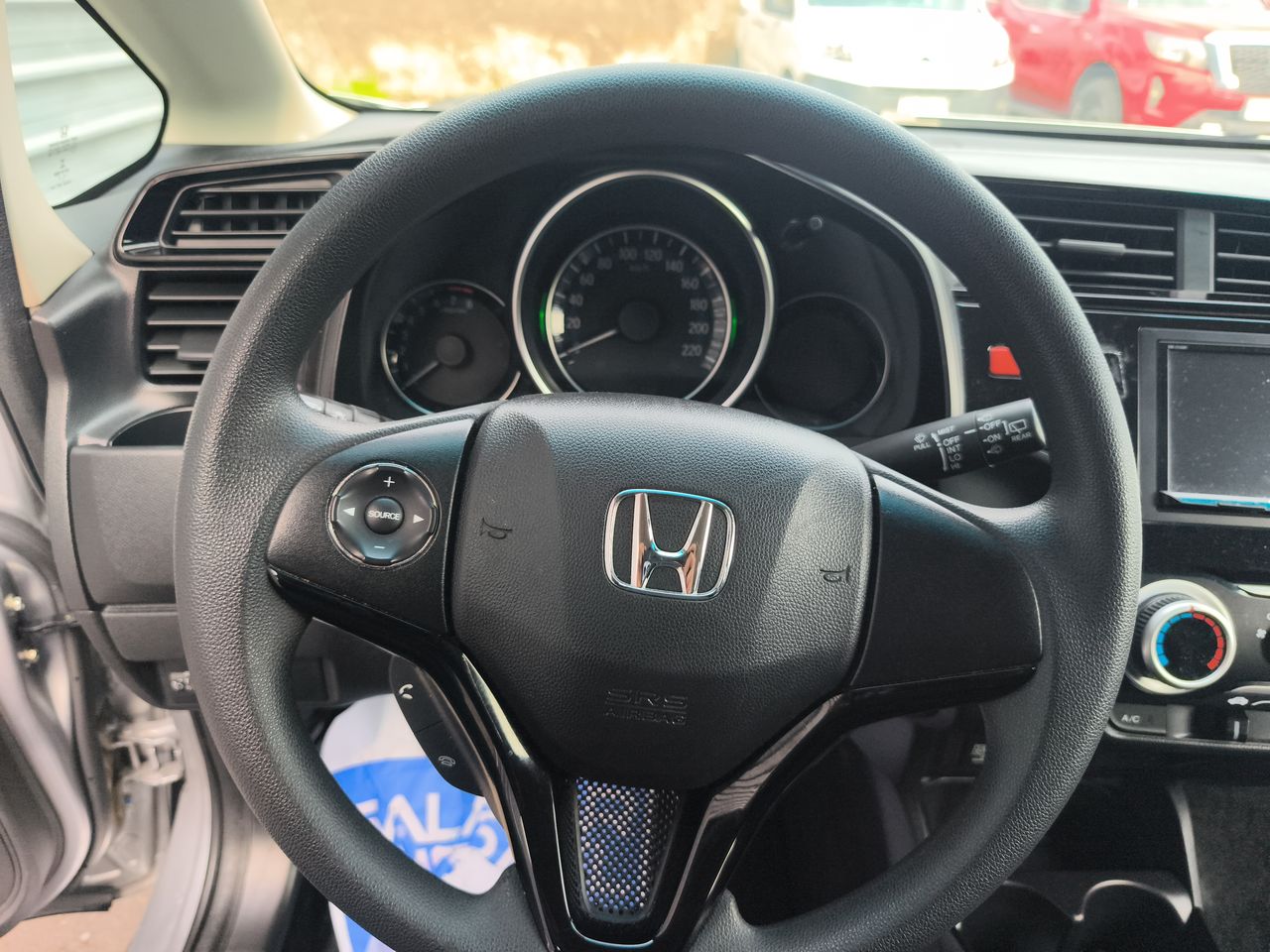 Honda WR-V — foto 16 de 25