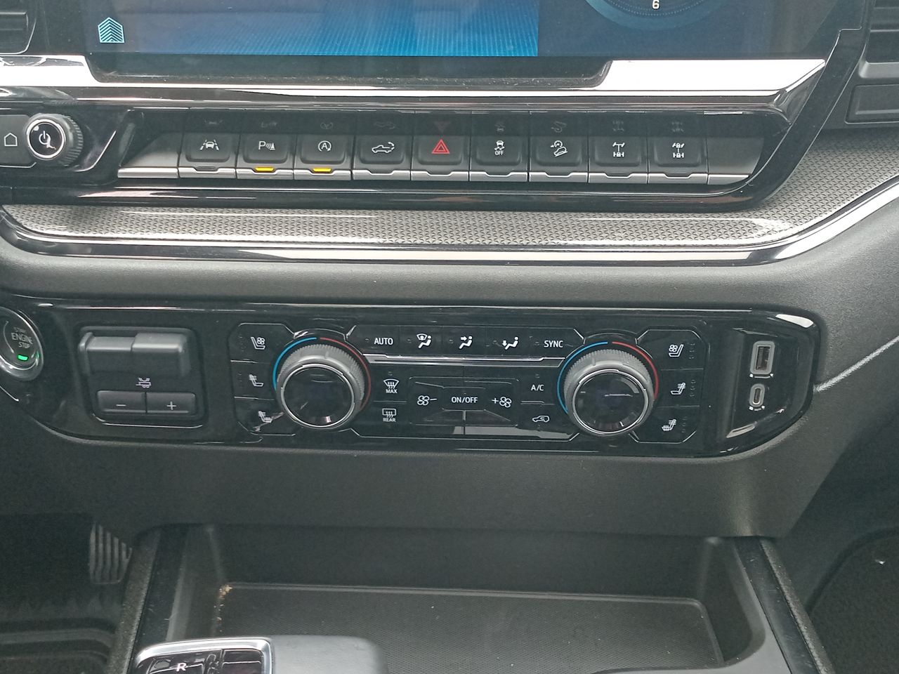 Chevrolet Silverado — foto 29 de 35