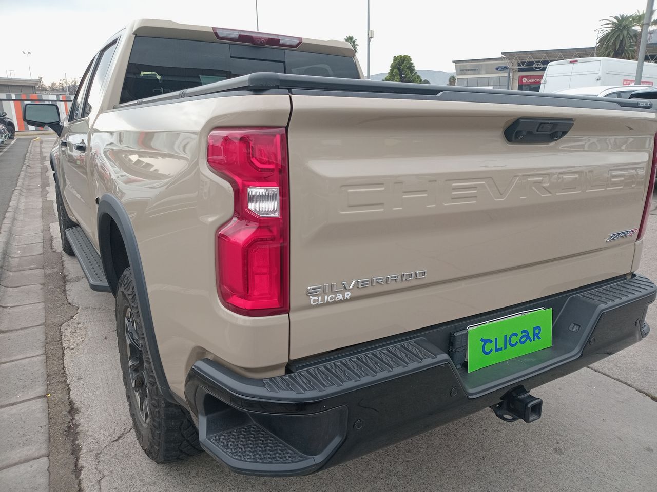 Chevrolet Silverado — foto 19 de 35