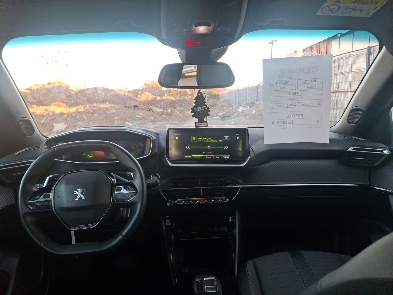 Peugeot 2008 — foto 23 de 23