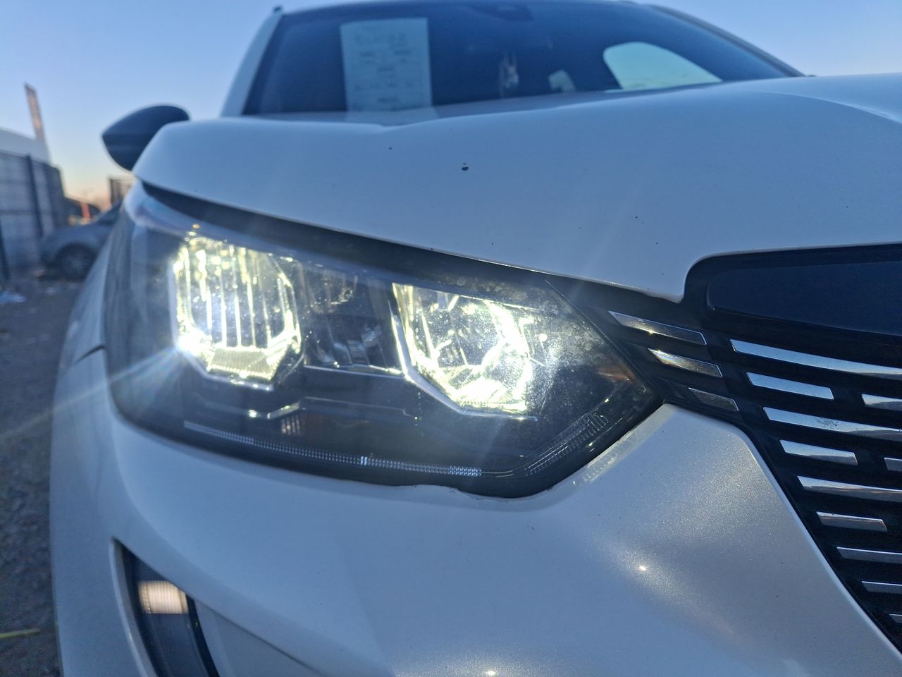 Peugeot 2008 — foto 11 de 23