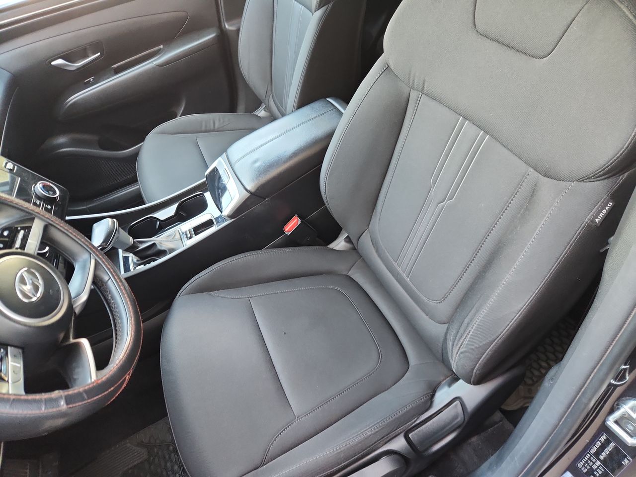 HYUNDAI - 6