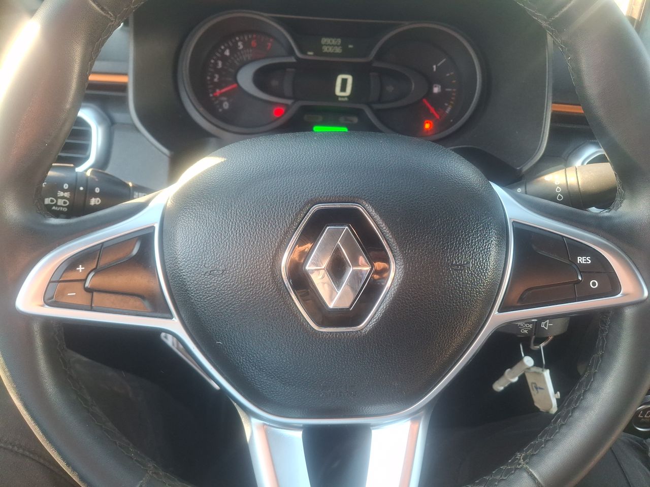 Renault Oroch — foto 25 de 31