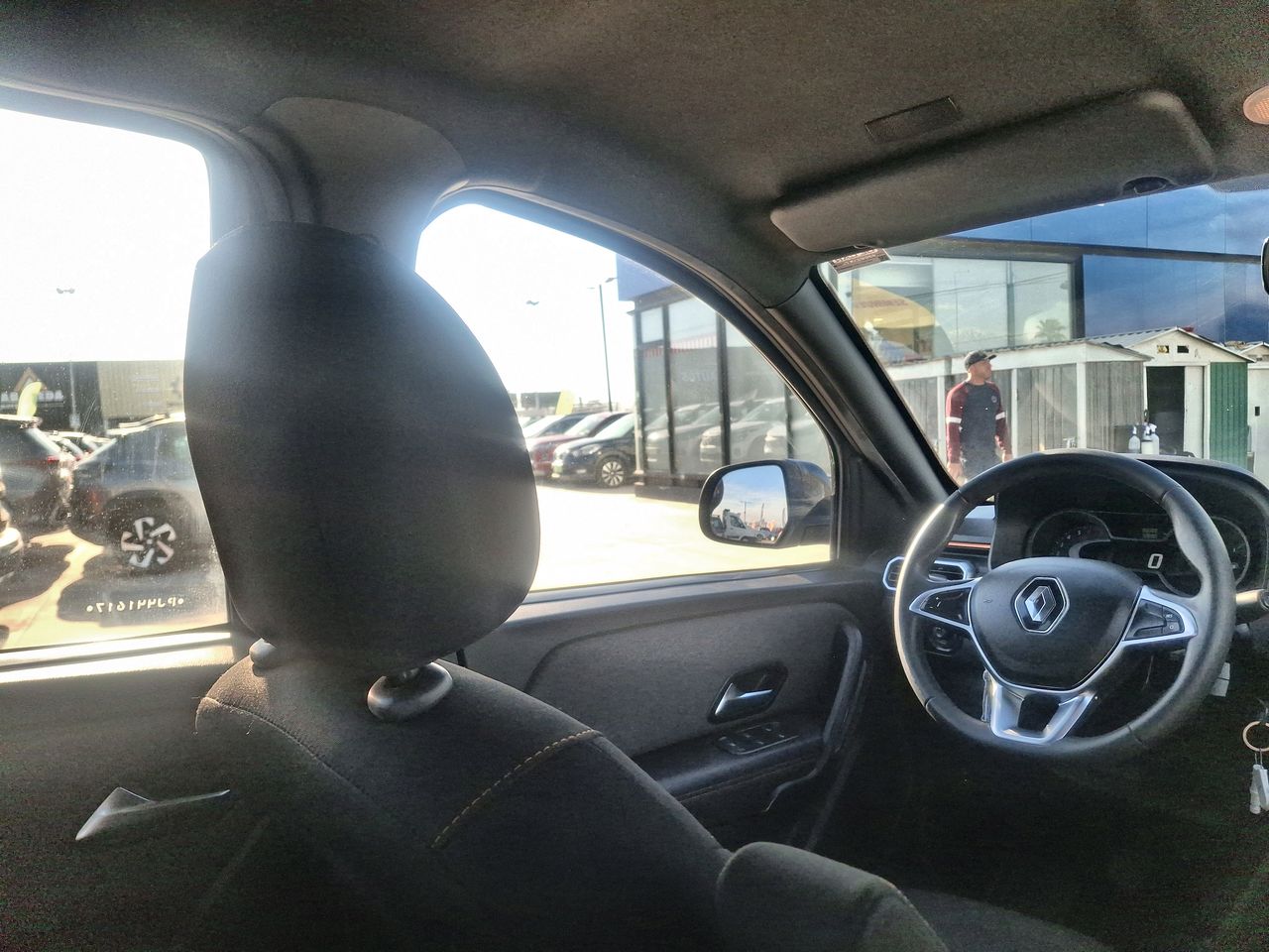 Renault Oroch — foto 17 de 31