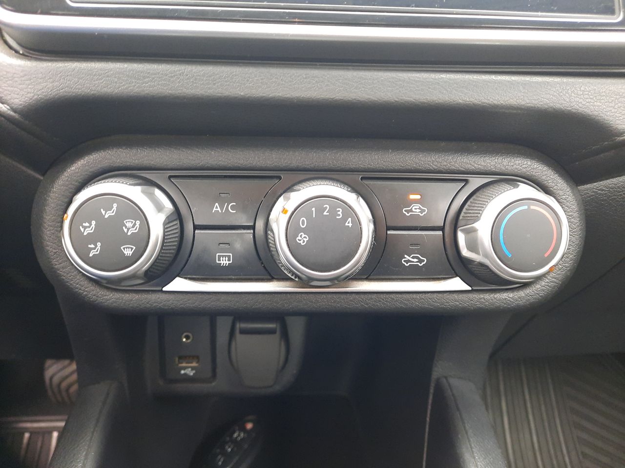 NISSAN - 21