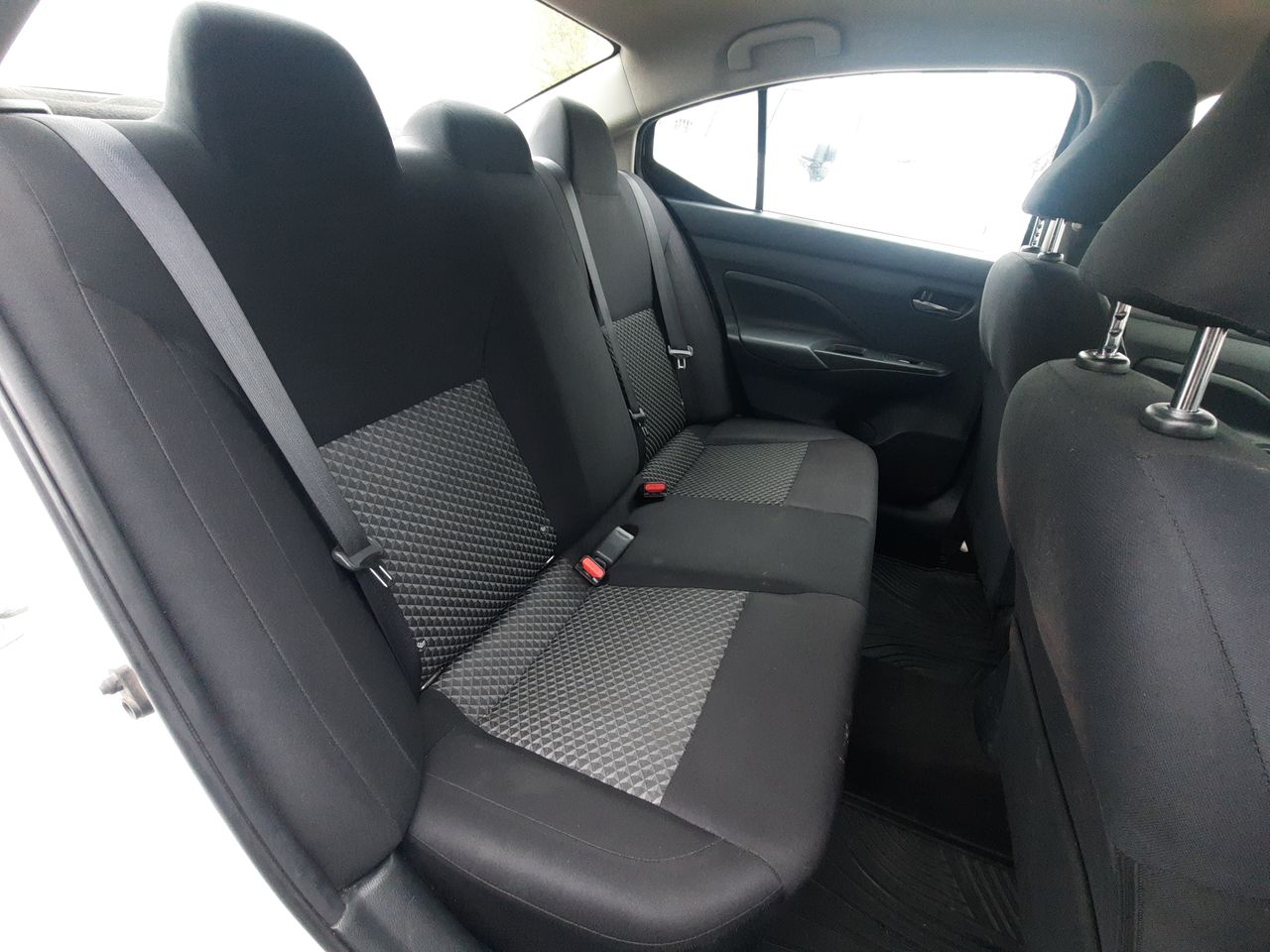 NISSAN - 25