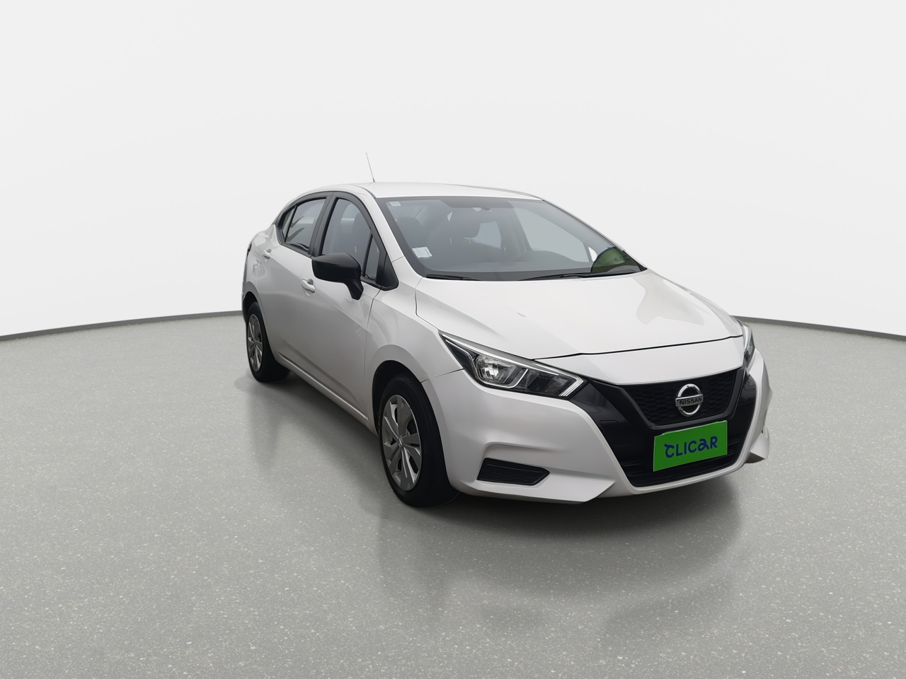 Nissan Versa — foto 2 de 35