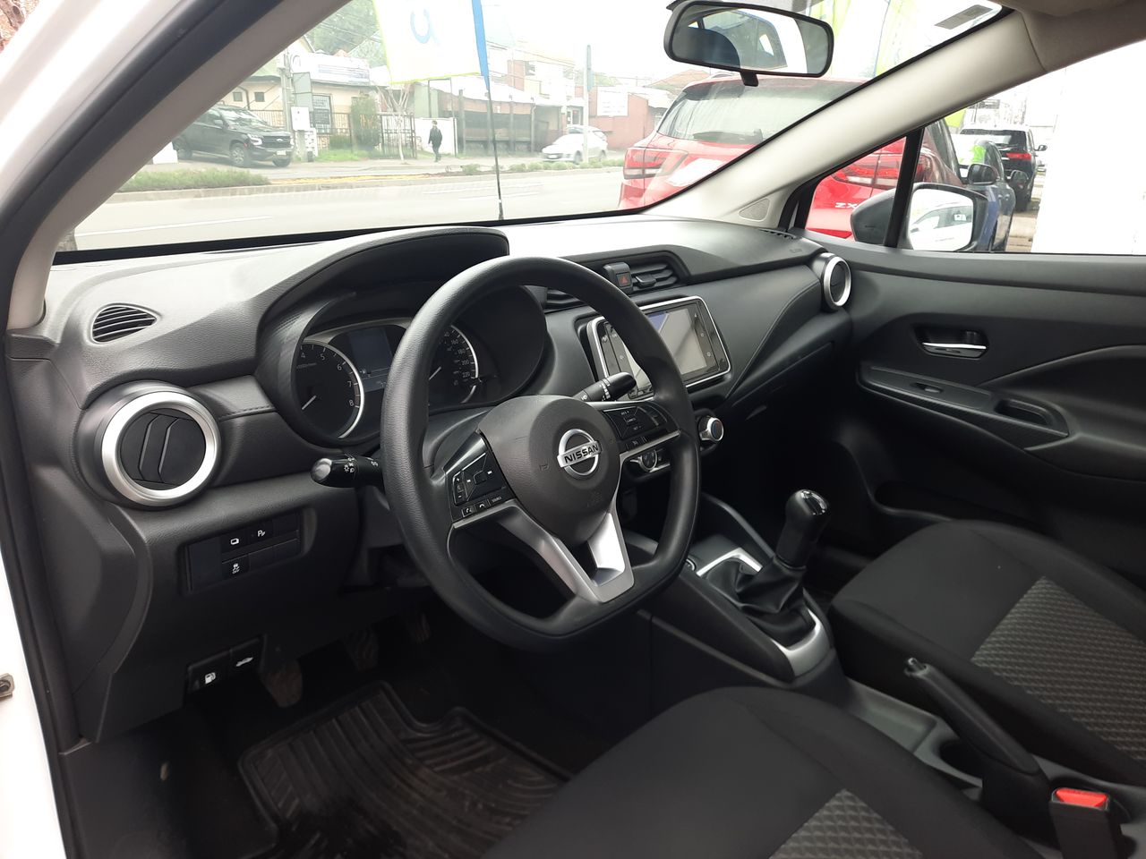 NISSAN - 2