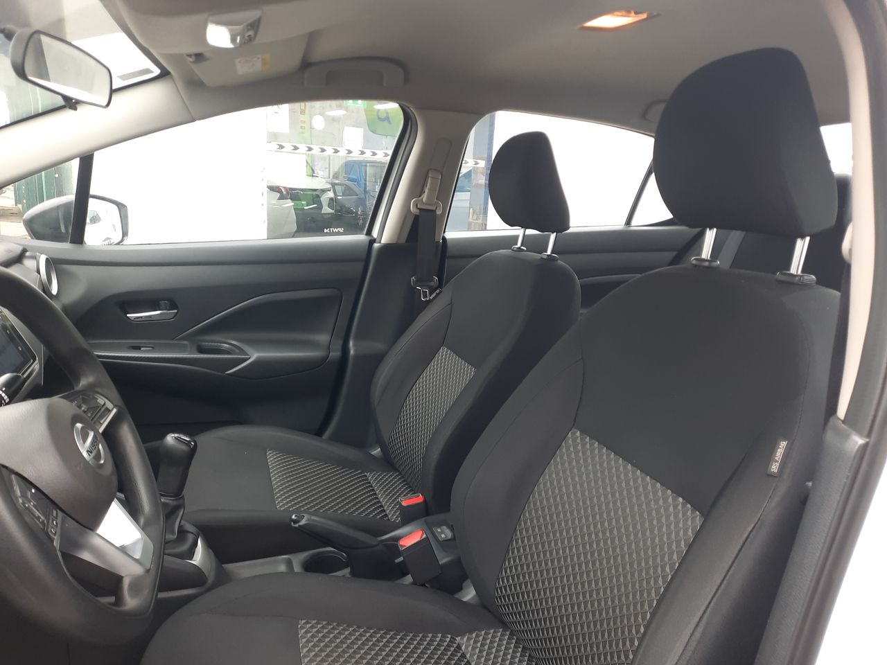 NISSAN - 3