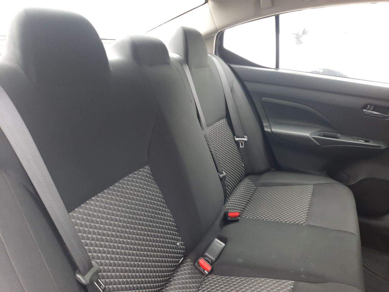 NISSAN - 6