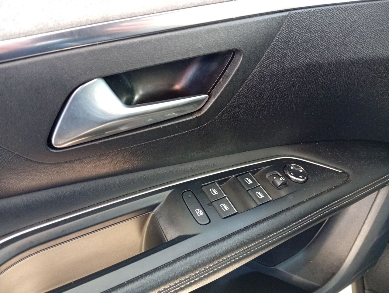 PEUGEOT - 14