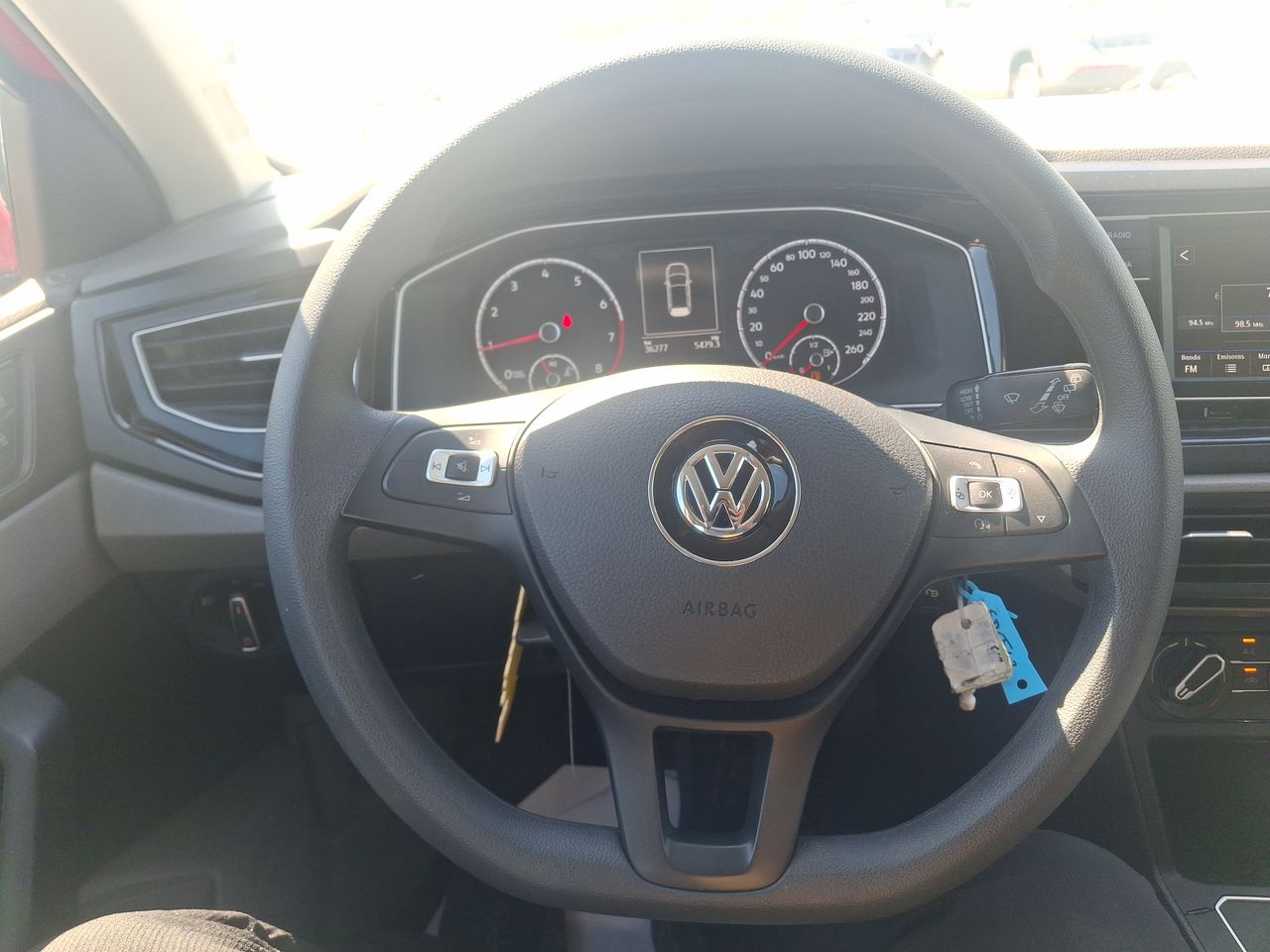 VOLKSWAGEN - 23